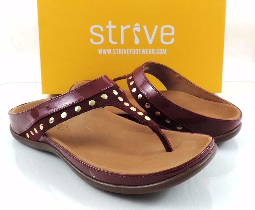 Women's Shoes Strive Tee Toe Post Sandal Walking Comfort Tawny Port Red Size 7.5